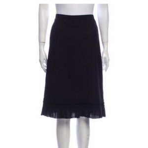 Moschino skirt. Sz 6 wool. Great price. Used twice. Great condition almost new.